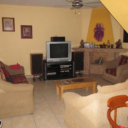 La Puerta Violeta Guesthouse & Spa San Juan Cosalá Extérieur photo
