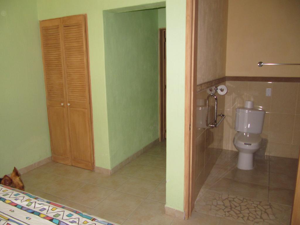La Puerta Violeta Guesthouse & Spa San Juan Cosalá Chambre photo