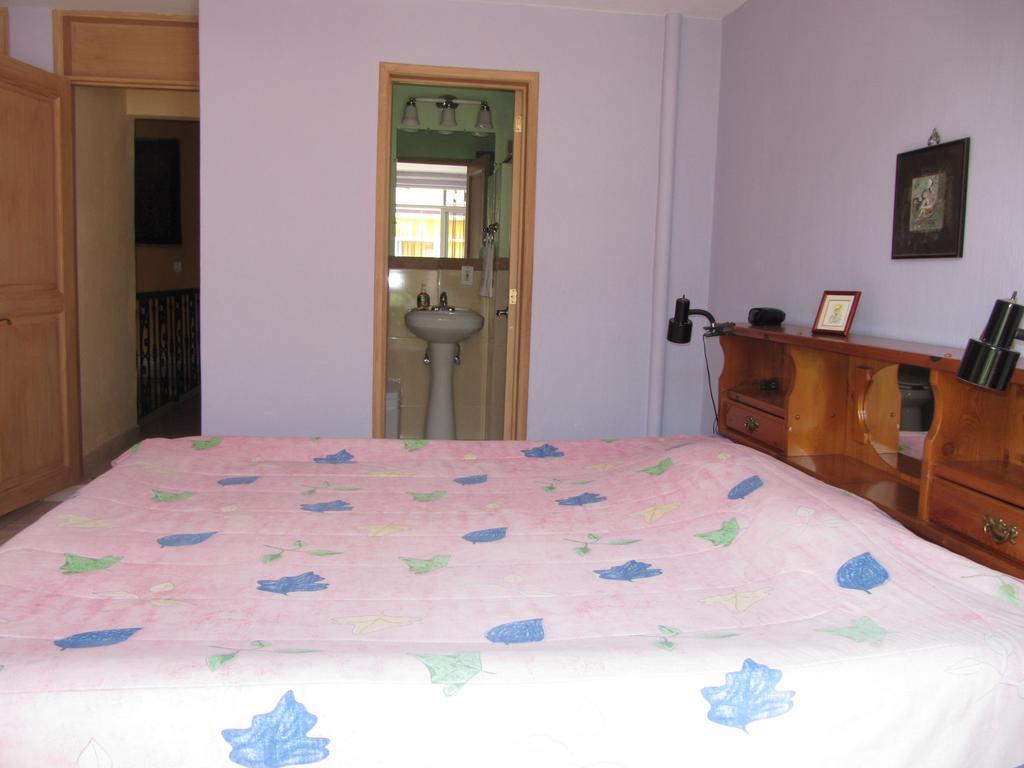 La Puerta Violeta Guesthouse & Spa San Juan Cosalá Chambre photo
